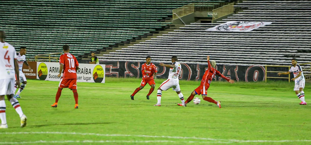 River e 4 de Julho faziam duelo pela garantia de posições no G-4