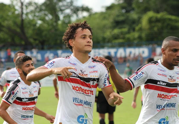 River venceu o Flamengo por 5 a 1 no último domingo