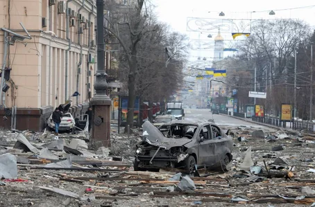 Rua na região central de Kharkiv, na Ucrânia; China indicou mudança de tom sobre guerra na Ucrânia e se diz preocupada com civis