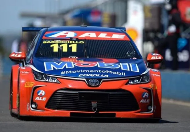 Rubens Barrichello domina etapa da Stock Car em Goiânia