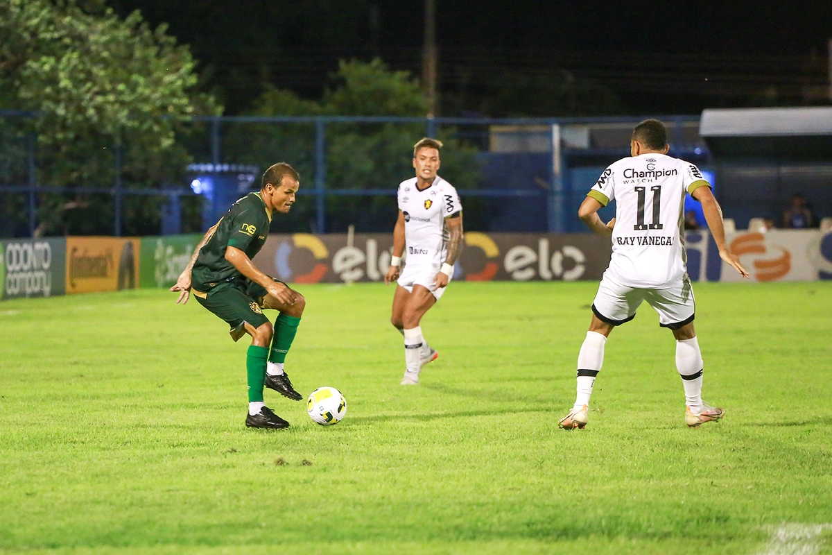 Segundo tempo o time do Altos dominou a partida