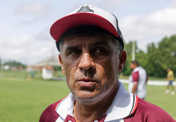 Sem vencer há cinco jogos, o River e Wallace Lemos estão pressionados pela torcida