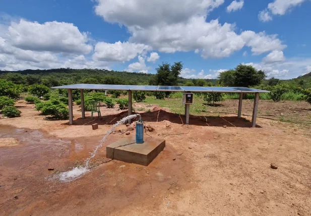 Sistema de bombeamento de água com energia solar