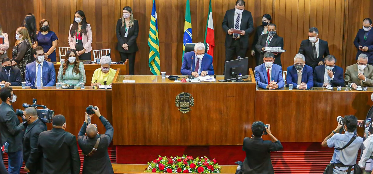 Solenidade na Alepi