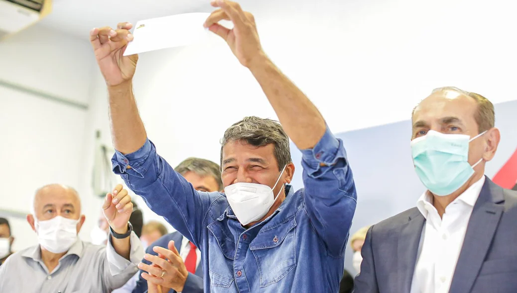 Tererê exibe ficha de filiação ao MDB