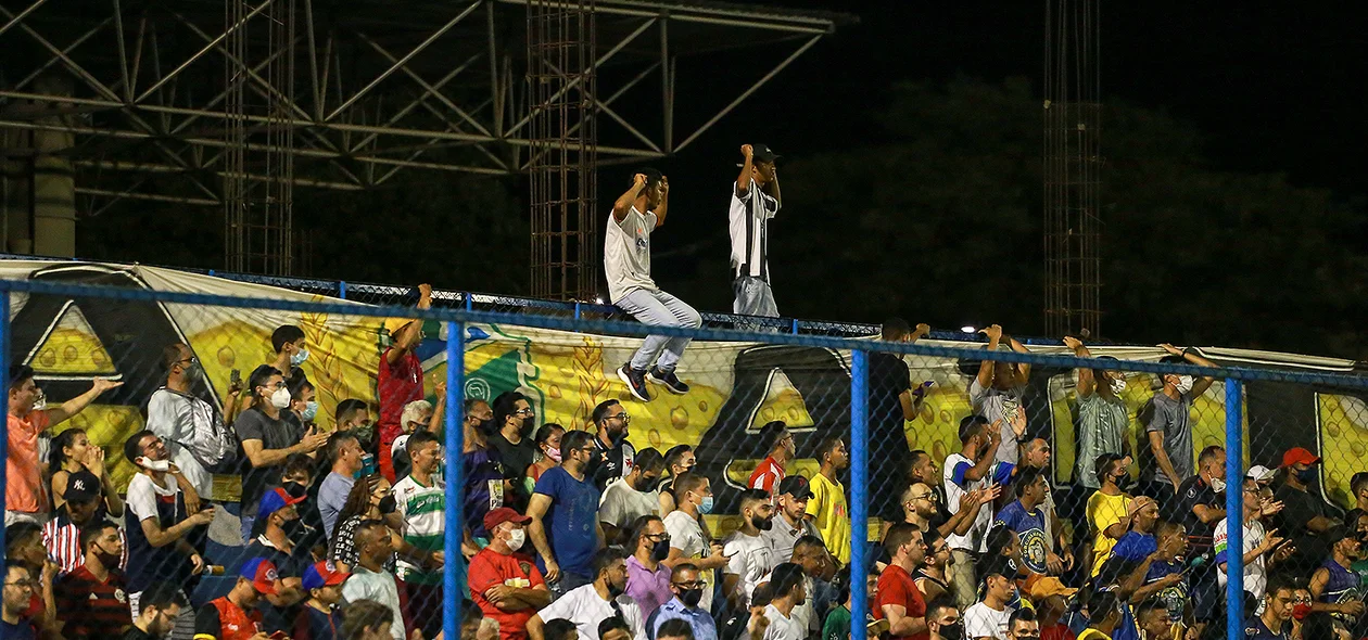 Torcida foi a loucura com a vitória