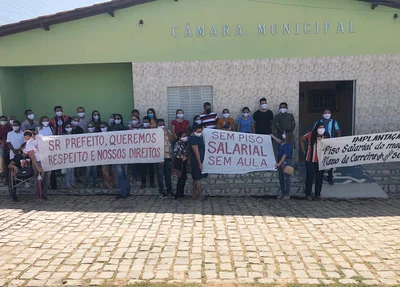 Trabalhadores da educação cobram reajuste salarial em Campo Alegre do Fidalgo