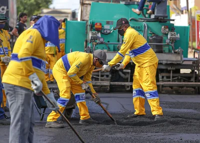 Trabalhadores na obra