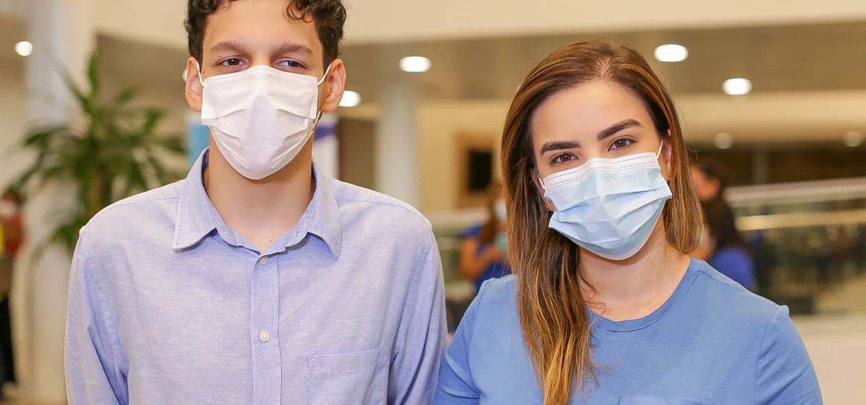 Trabulo Neto e Bárbara Soares