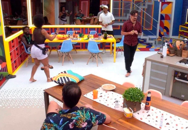 Voto de Natália em Gustavo para salvar Eliezer dá início a discussão no BBB 22