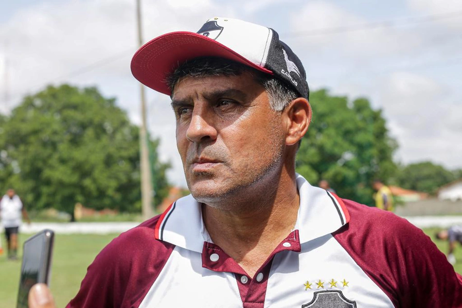 Wallace Lemos comandou o treino do River