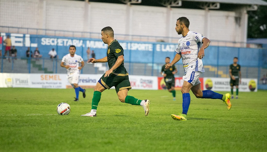 Altos vence e não se classifica