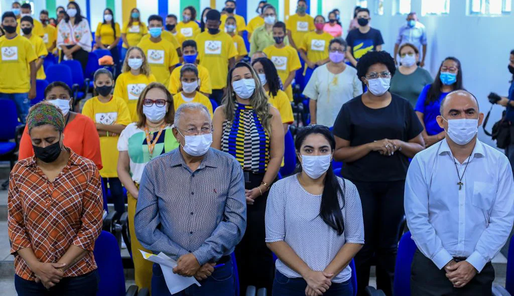 Autoridades presentes na solenidade