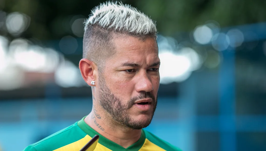 Betinho atacante do Altos