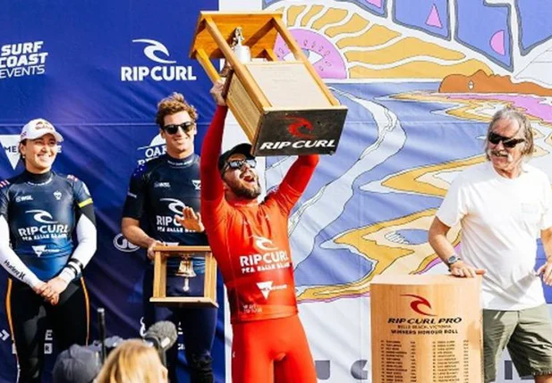 Brasileiro Filipinho é campeão em Bells Beach no Mundial de surfe