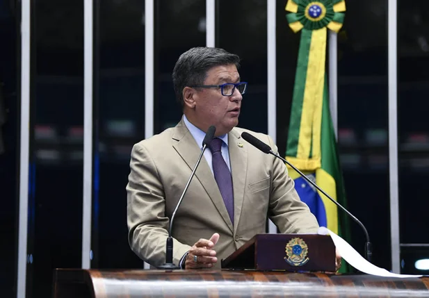 Carlos Viana