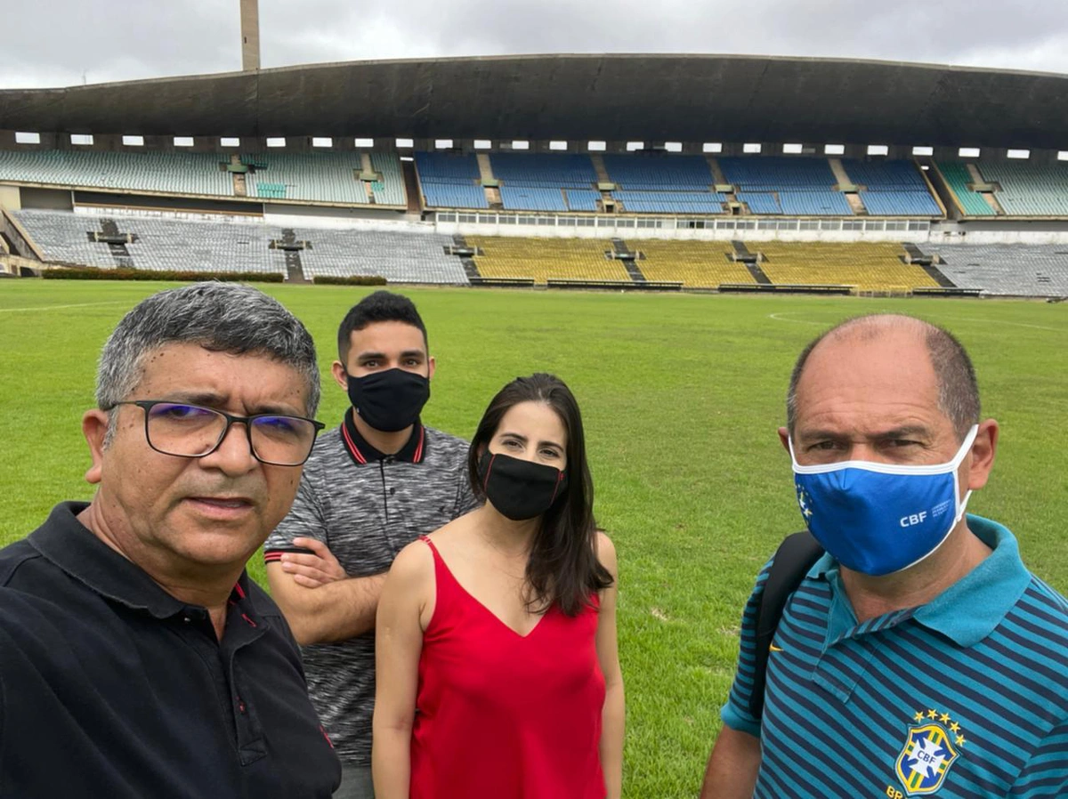 Celso Henrique e Reginaldo Cordeiro, técnico da CBF
