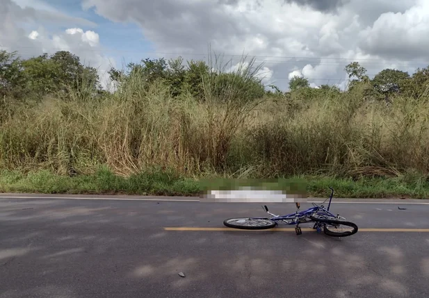 Ciclista morre após ser atropelado por carro na BR 135 em Corrente