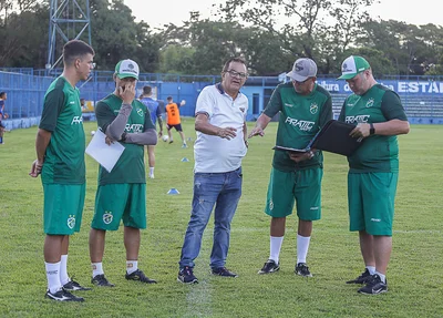Comissão técnica do Altos
