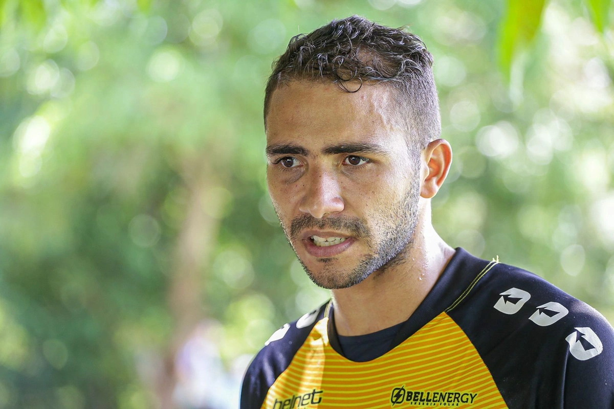 Cris, goleiro do Tubarão