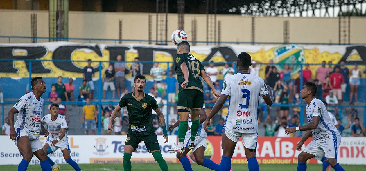 Disputa de bola