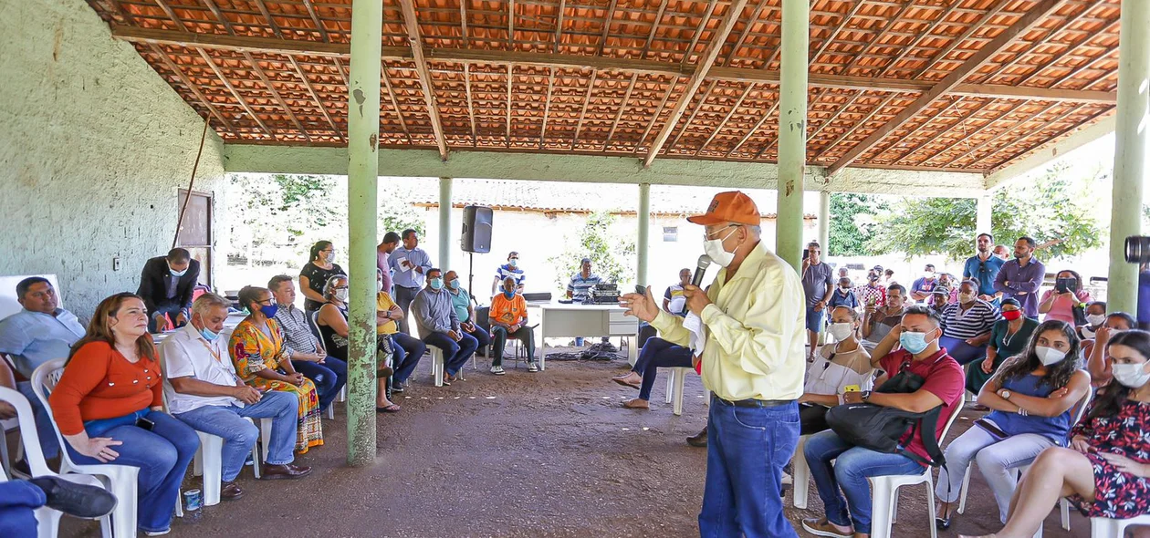 Dr. Pessoa discursando