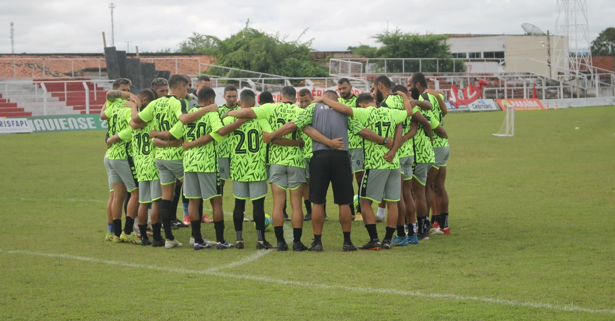 Equipe do 4 de Julho treinou na Arena Ytacoatiara
