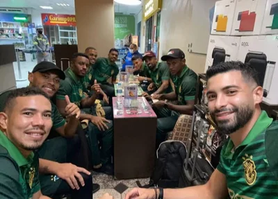 Equipe do ALtos no embarque para Florianópolis