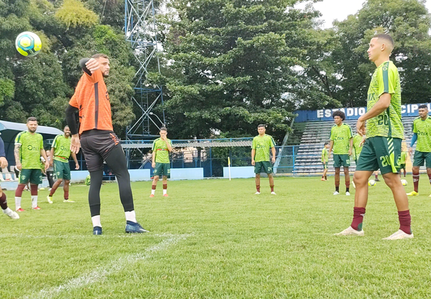Equipe finalizou os trabalhos durante a manhã deste sábado, no Lindolfo Monteiro