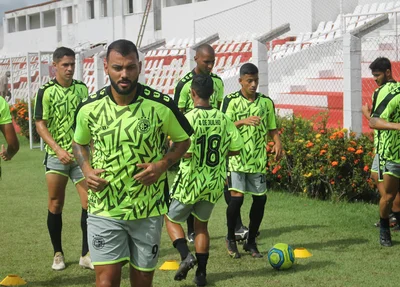 Equipe treinou na Arena Ytacotiara