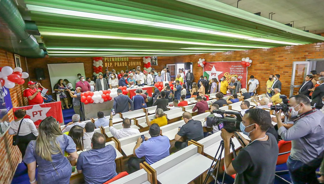 Evento aconteceu no plenarinho da Alepi