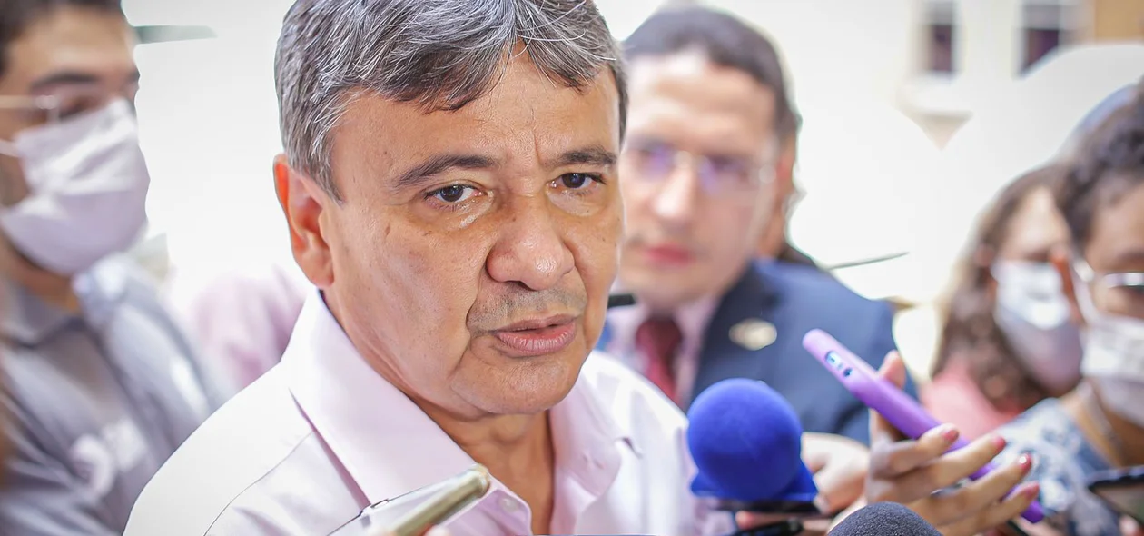 Ex-governador Wellington Dias esteve presente na solenidade