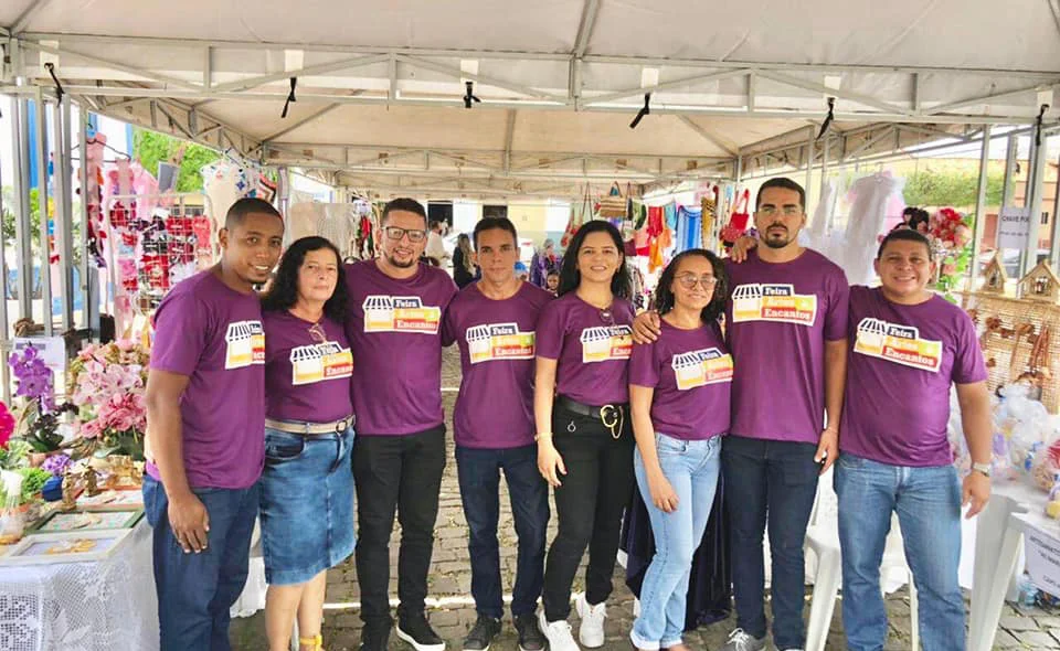 Feira Artes e Encantos fortalece artesanato oeirense e gera renda