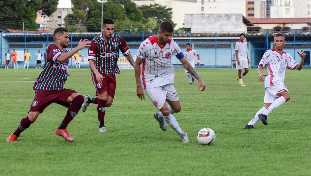 Fluminense-PI venceu o 4 de Julho no Lindolfo Monteiro