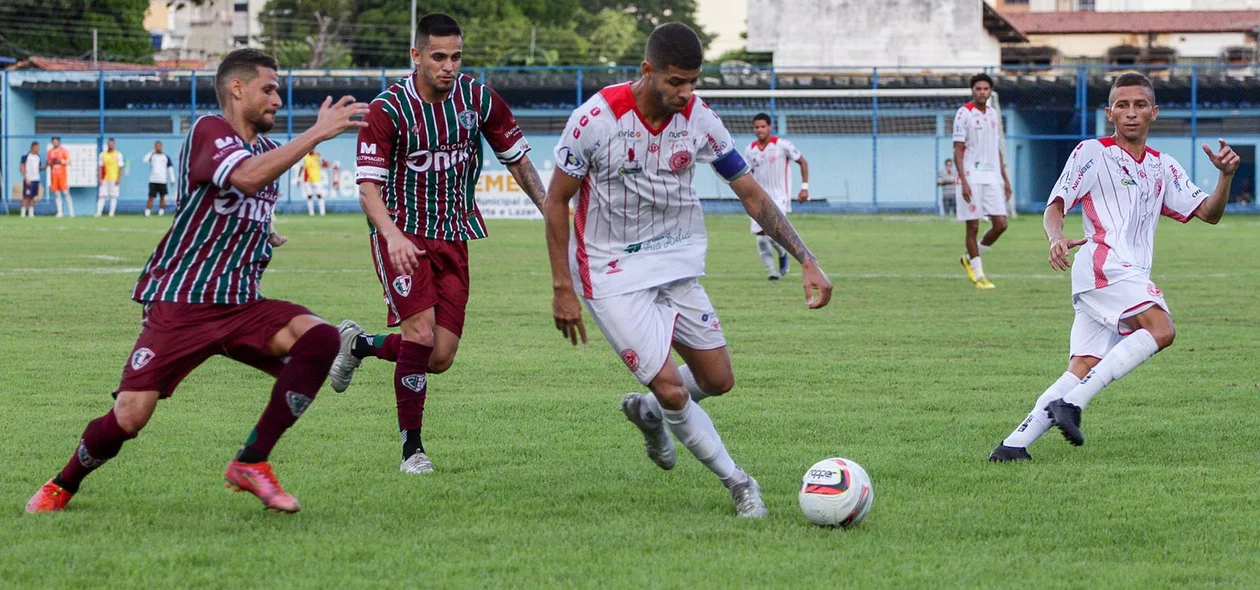 Fluminense-PI venceu o 4 de Julho no Lindolfo Monteiro