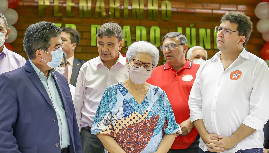 Governadora Regina Sousa esteve no evento de filiação