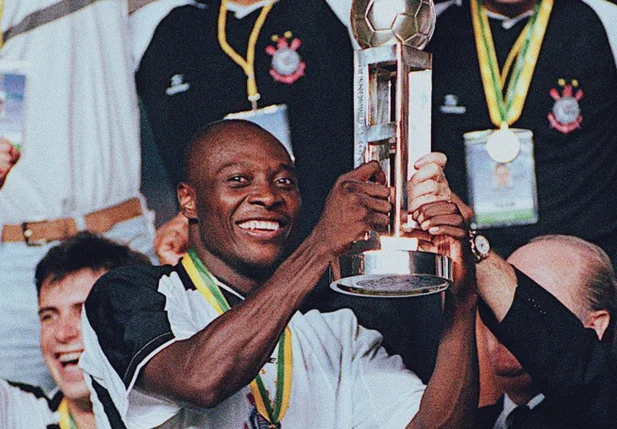ìdolo do Corinthians Freddy Rincón