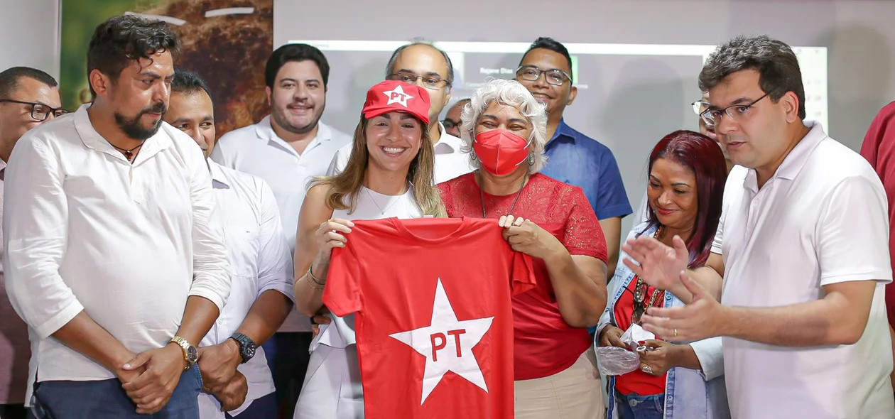 Isabel Fonteles também se filiou ao PT
