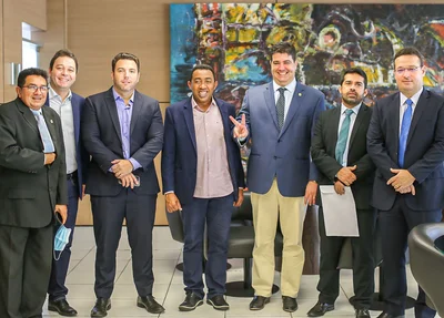 Joel Rodrigues com os vereadores
