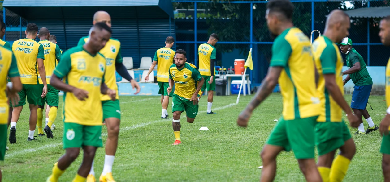 Jogadores em treinamento