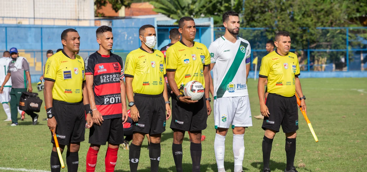 Jogo do campeonato Piauiense