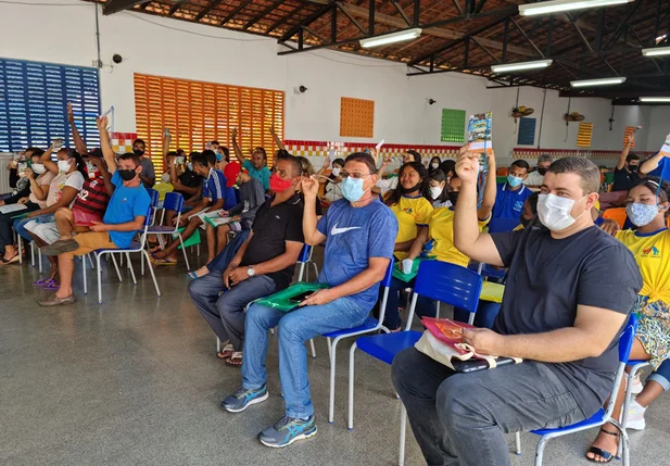 Jovens da zona Leste se reúnem para debates na pré-conferência municipal