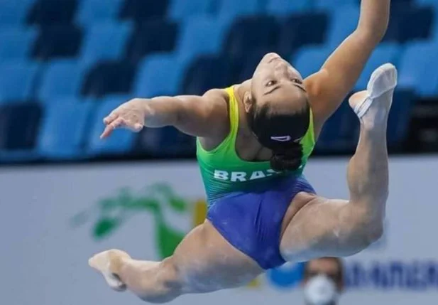 Julia Soares conquista ouro em etapa da Copa do Mundo de Ginástica
