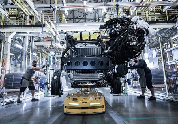 Linha de caminhões da Mercedes-Benz