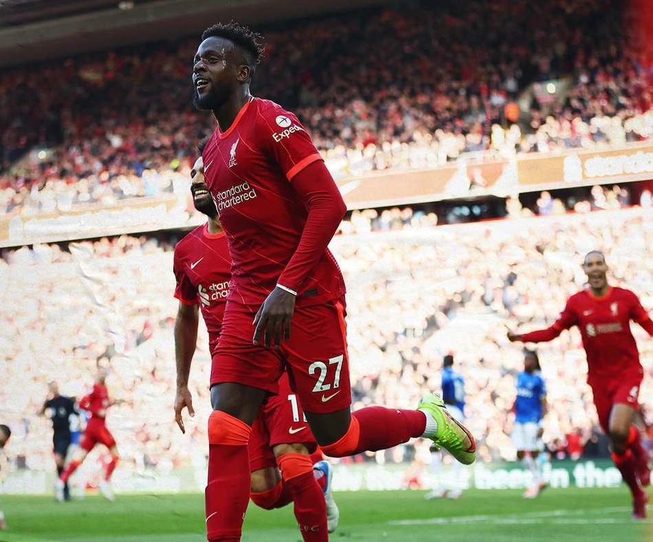 Liverpool supera o Everton em casa
