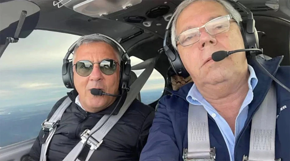 Mário Pinho (à esquerda), Antonio Carlos (à direita) e Gian Carlos (ao fundo) ocupavam aeronave que está desaparecida