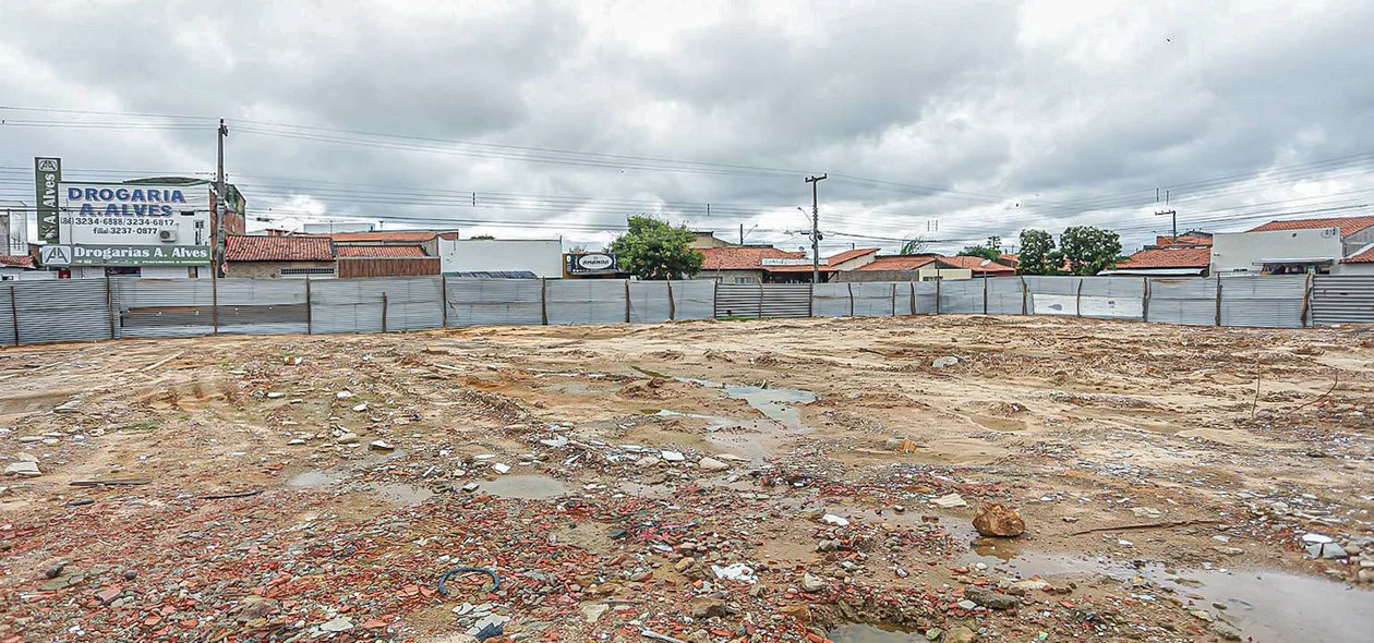 Mercado foi demolido para construção de um novo