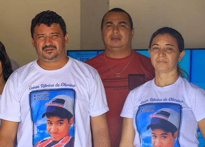 Pai e mãe de Luian e o pai de Anael