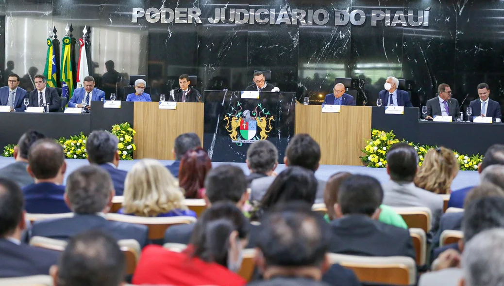 Posse aconteceu no novo prédio do Tribunal de Justiça do Piauí