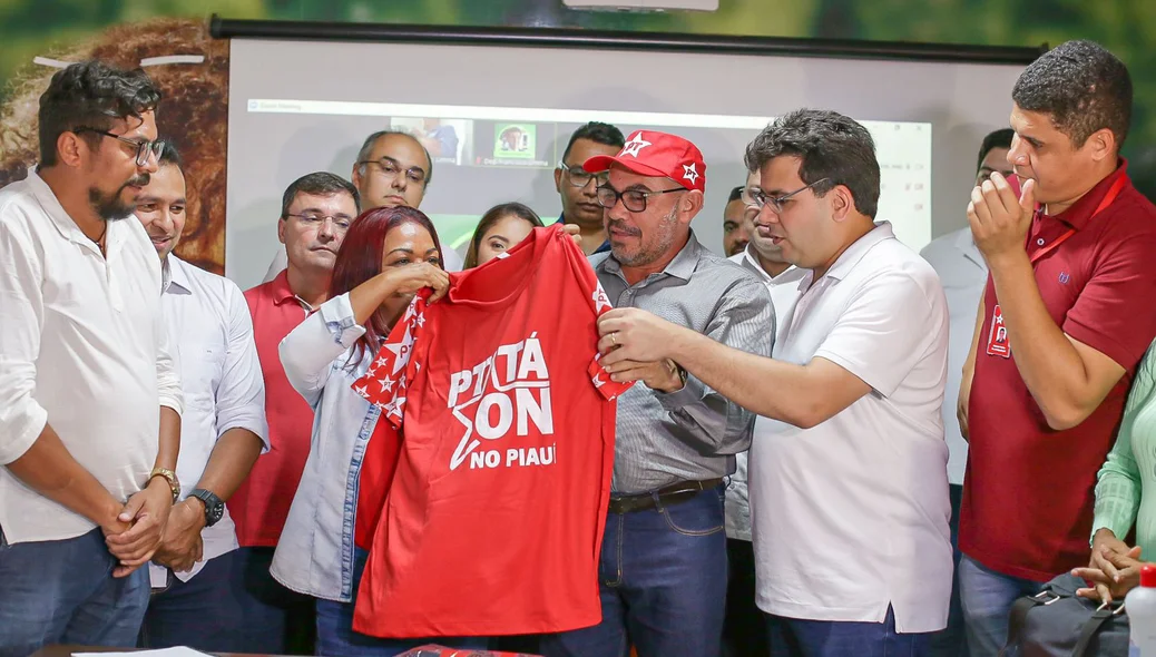 Prefeito Alemão se filia ao PT